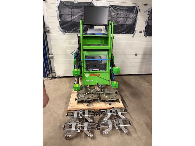 Bosch - 2012 - fwa 4435 - automotive diagnostische apparaat - afbeelding 1 van  6