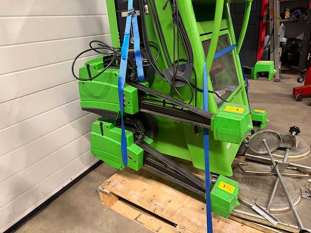 Bosch - 2012 - fwa 4435 - automotive diagnostische apparaat - afbeelding 6 van  6