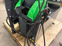 Bosch - 2015 - tce 4430 - banden de-en montageapparaat - afbeelding 2 van  3