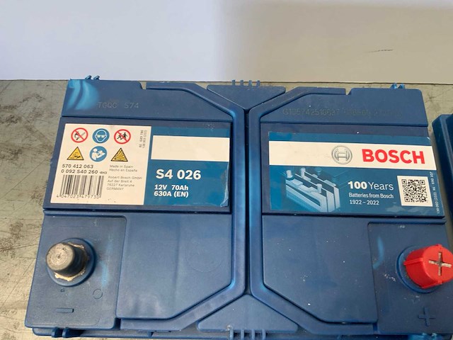 Bosch - s4 026 / s4 e40 - 12v 70ah / 12v 65ah - accu's (3x) - afbeelding 6 van  7