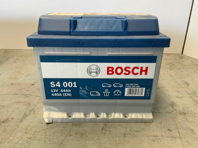 Bosch - s4002/s4001 - 12v52ah / 12v44ah - accu's (2x) - afbeelding 4 van  7