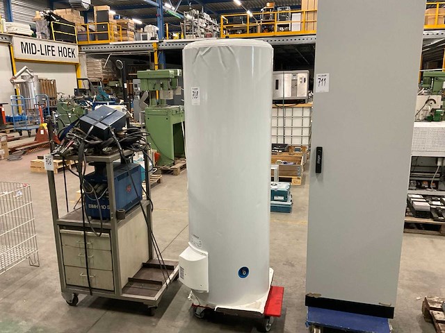 Bosch 1100 tf 300 liter boiler - afbeelding 1 van  4