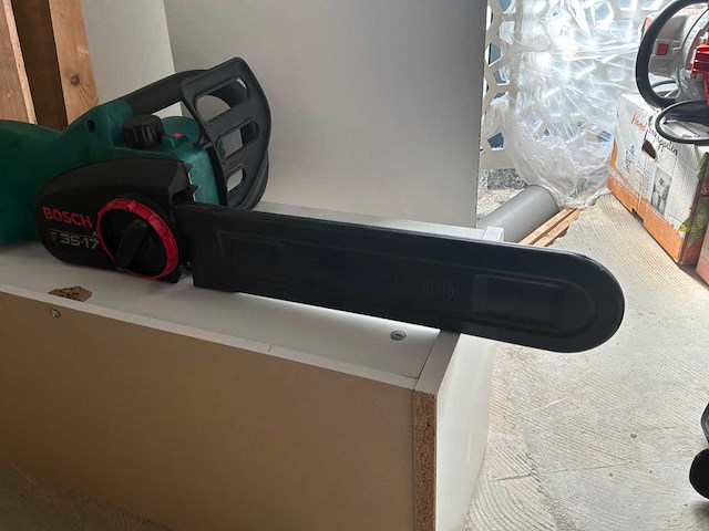 Bosch 35-17 s kettingzaag - afbeelding 3 van  4