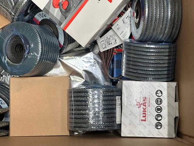 Bosch / 3m - partij schuur- & slijpmateriaal, schuurschijven - afbeelding 6 van  8
