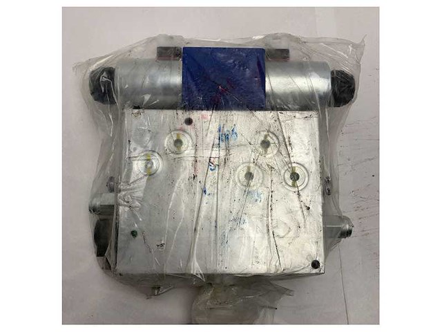 Bosch 4wra 10 w60-22/g24n9k4/v hydraulic control kit silver stainless steel - afbeelding 1 van  1