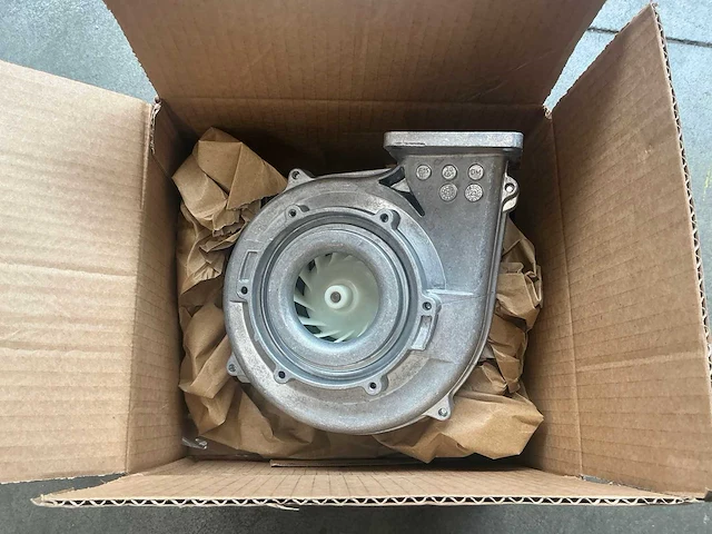 Bosch 7746900446 ventilator - afbeelding 2 van  3