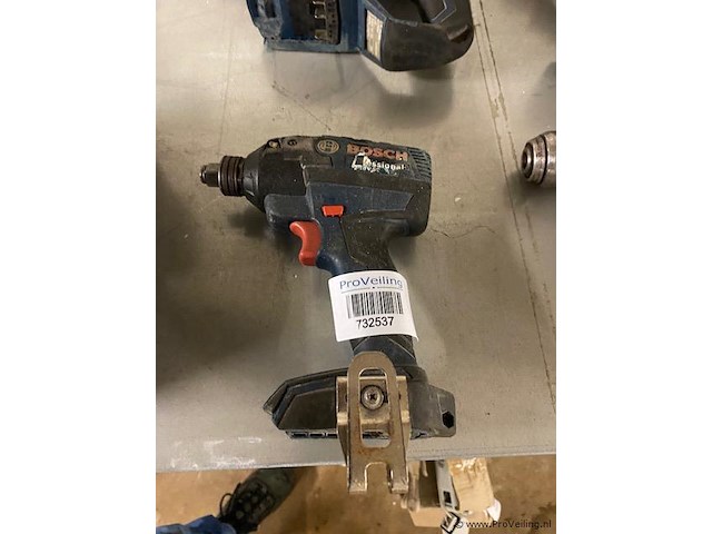 Bosch accuboor 18 volt ( niet getest) - afbeelding 1 van  1