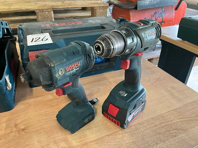 Bosch accugereedschap (2x) - afbeelding 1 van  9