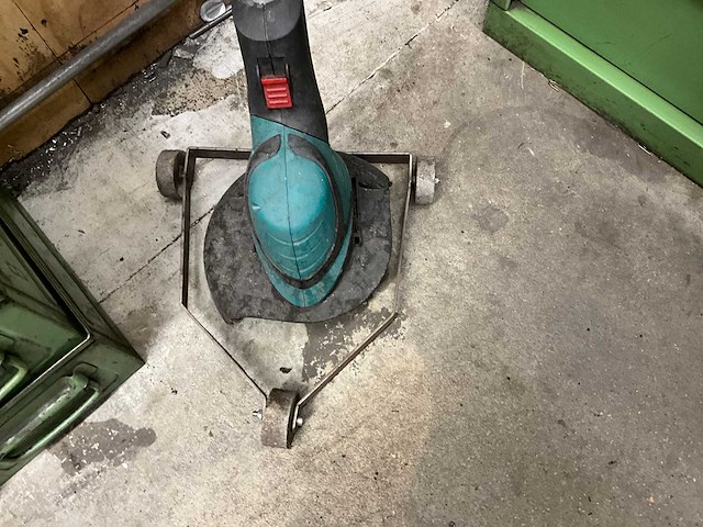 Bosch art24 elektrische onkruidborstel - afbeelding 2 van  4