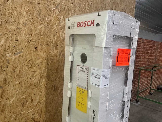 Bosch compress 3800i ew ventilatie warmtepomp monoblock lucht/water 1,6 kw - afbeelding 2 van  10