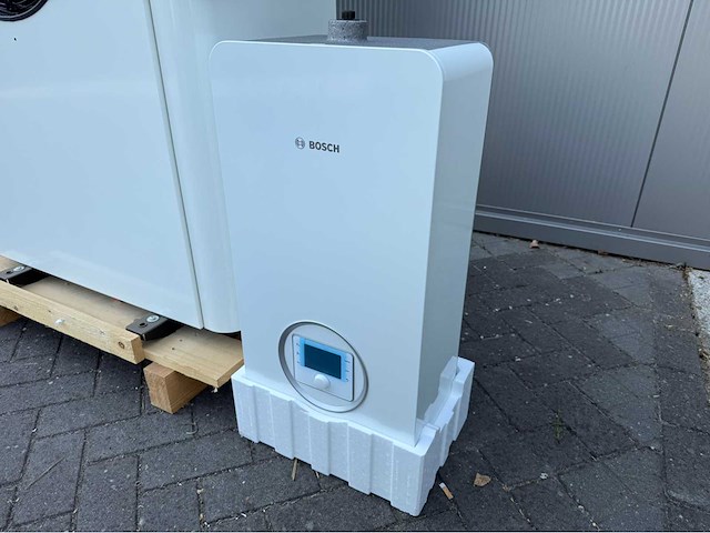 Bosch compress 7400i 5kw warmtepomp set (lucht/water) - afbeelding 4 van  12