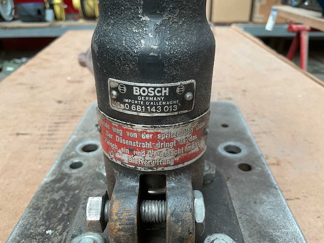 Bosch diesel injector nozzle pop tester - afbeelding 3 van  3