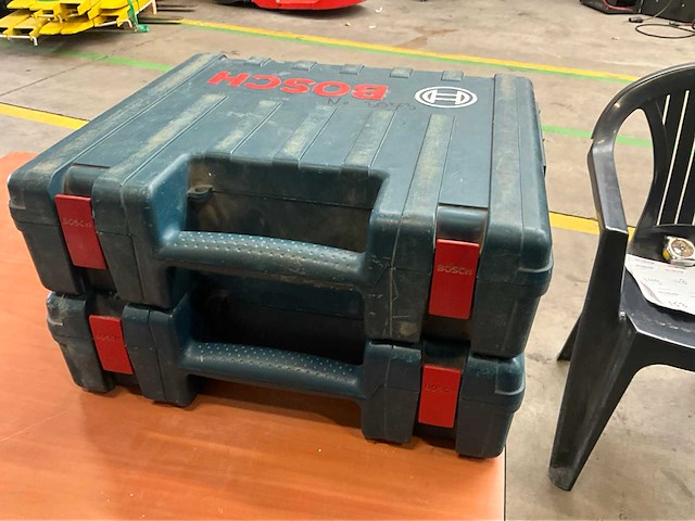 Bosch gbh 2-23 re boormachine (2x) - afbeelding 4 van  5
