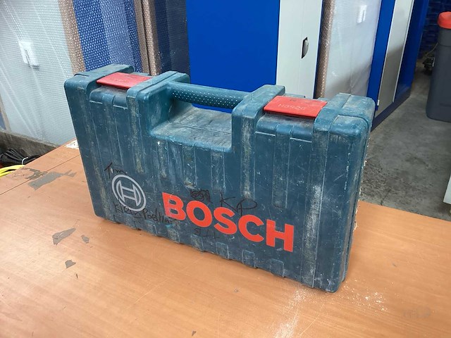 Bosch gbh 2-23 rea boorhamer met afzuiging incl. afzuiging + koffer - afbeelding 4 van  12