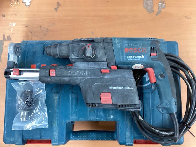 Bosch gbh 2-23 rea boorhamer met afzuiging incl. afzuiging + koffer - afbeelding 6 van  12