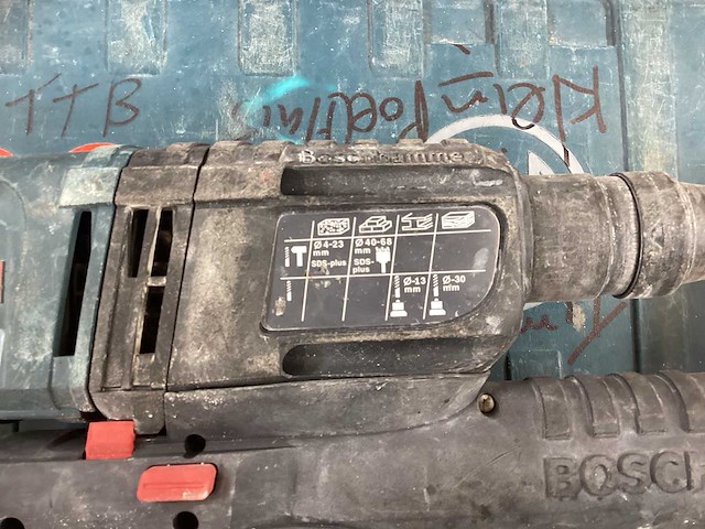 Bosch gbh 2-23 rea boorhamer met afzuiging incl. afzuiging + koffer - afbeelding 10 van  12