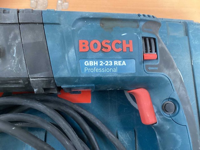 Bosch gbh 2-23 rea professional boorhamer - afbeelding 2 van  6