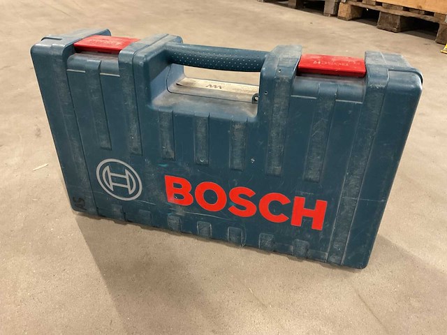 Bosch gbh 2-23 rea sds+ boorhamer met stofafzuiging - afbeelding 2 van  2