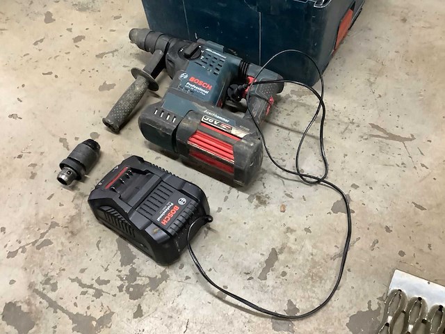 Bosch gbh 36 vf-li accu klopboormacine - afbeelding 2 van  4