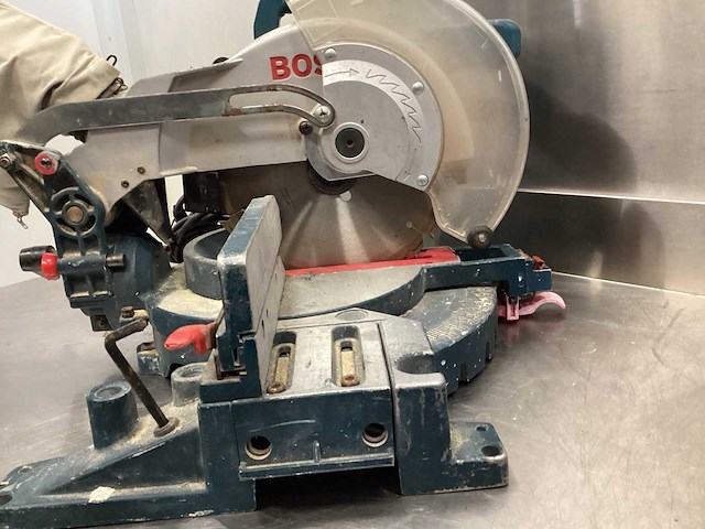 Bosch gcm 10 afkortzaag - afbeelding 4 van  11