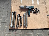 Bosch gds 30 draaislagmoeraanzetter met dopsleutels - afbeelding 1 van  10