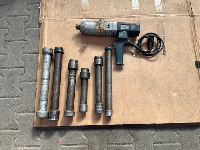 Bosch gds 30 draaislagmoeraanzetter met dopsleutels - afbeelding 3 van  10