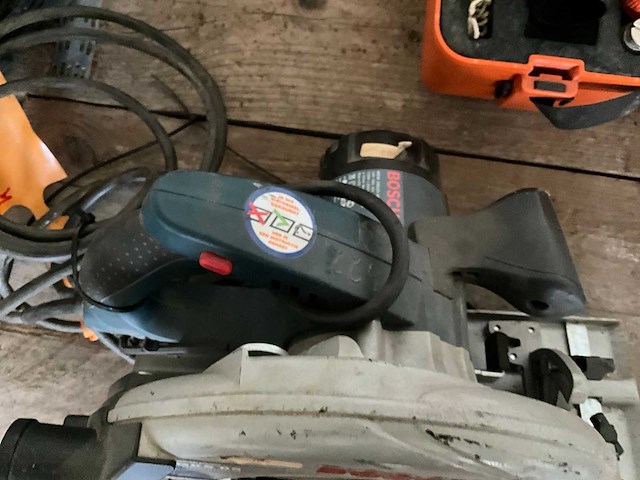 Bosch gks 85 afkortzaag - afbeelding 3 van  5
