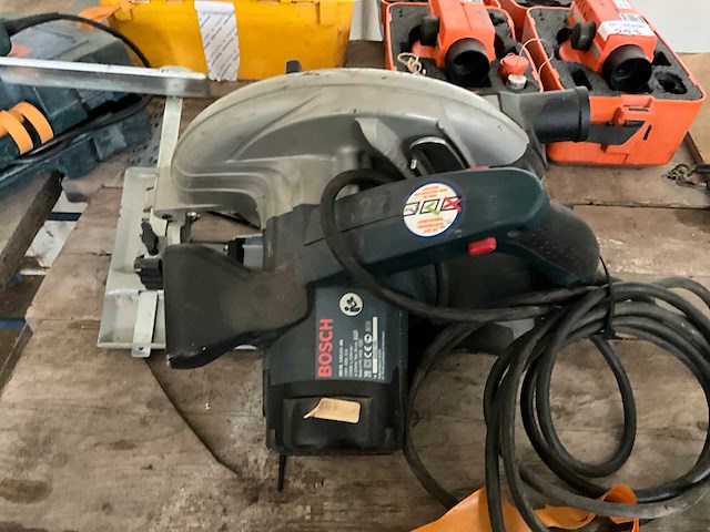 Bosch gks 85 afkortzaag - afbeelding 4 van  5