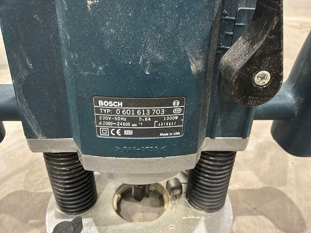 Bosch gof1300ac bovenfrees - afbeelding 3 van  7