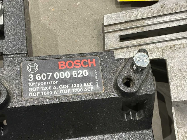 Bosch gof1300ac bovenfrees - afbeelding 6 van  7