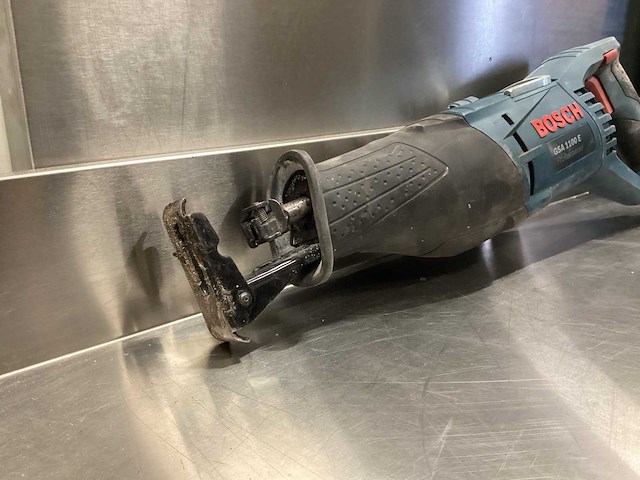 Bosch gsa 1100 e reciprozaag - afbeelding 6 van  10