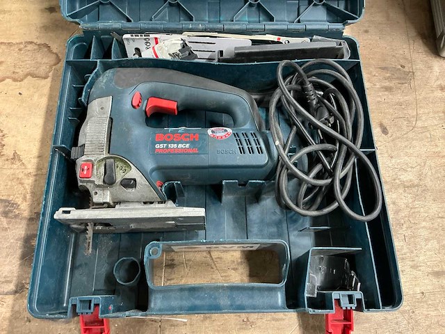 Bosch gst 135 bce decoupeerzaag - afbeelding 2 van  3