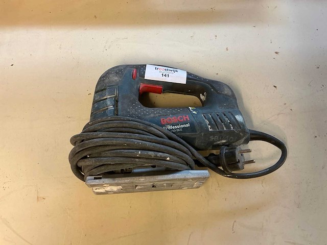 Bosch gst 150 bce decoupeerzaag - afbeelding 1 van  2