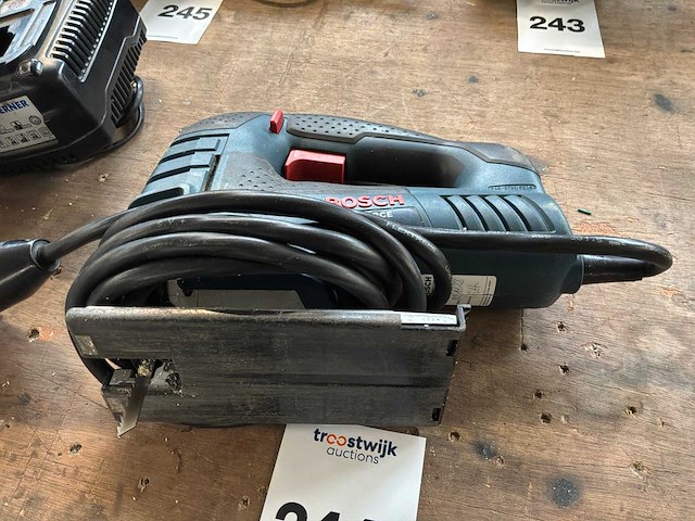 Bosch gst 150 bce decoupeerzaag - afbeelding 2 van  5