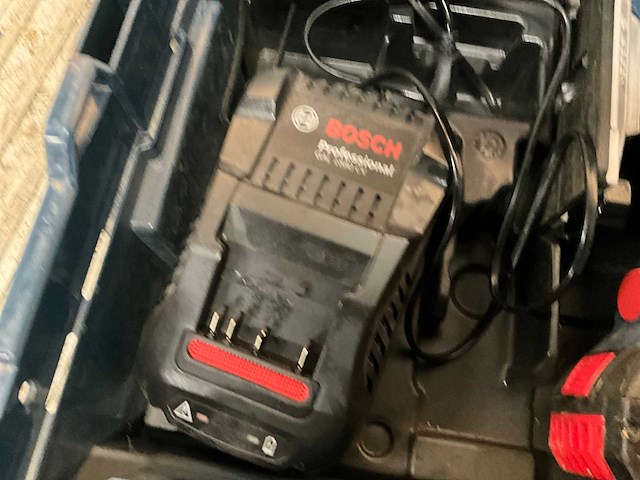 Bosch gst 18v-li s accu decoupeerzaag - afbeelding 4 van  5