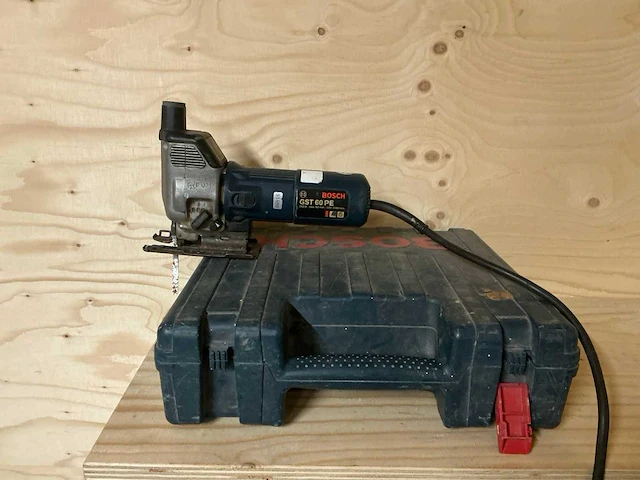 Bosch gst 60 pe decoupeerzaag - afbeelding 1 van  5
