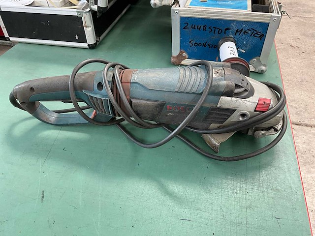 Bosch gws 24-180 lvi haakse slijpmachine - afbeelding 2 van  5