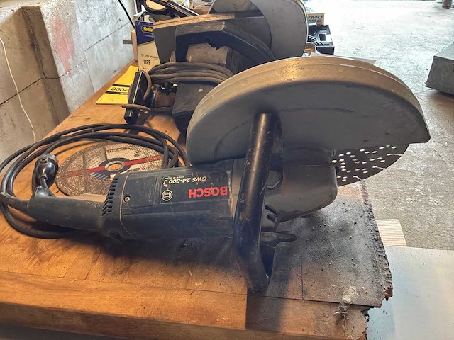 Bosch gws 24-300j haakse slijpmachine - afbeelding 2 van  4