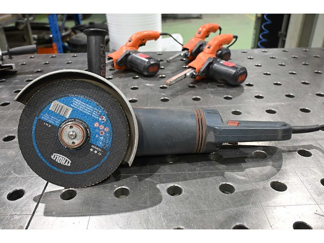 Bosch gws-26-230-bv haakse slijpmachine - afbeelding 2 van  3