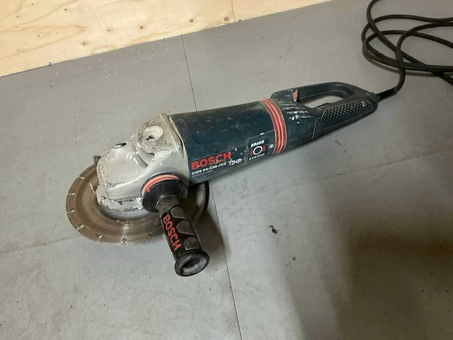 Bosch gws24-230jvx haakse slijpmachine - afbeelding 1 van  3