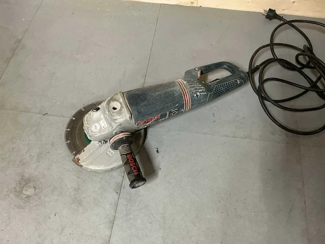 Bosch gws24-230jvx haakse slijpmachine - afbeelding 1 van  3