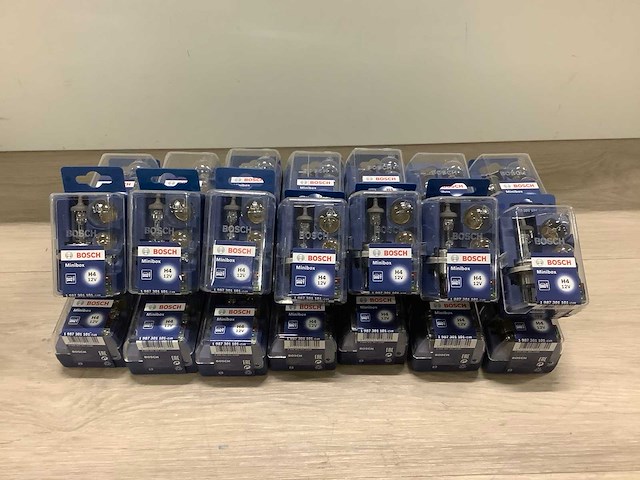 Bosch h4 lampenset (28x) - afbeelding 1 van  3