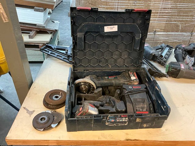 Bosch haakse slijpmachine - afbeelding 1 van  3