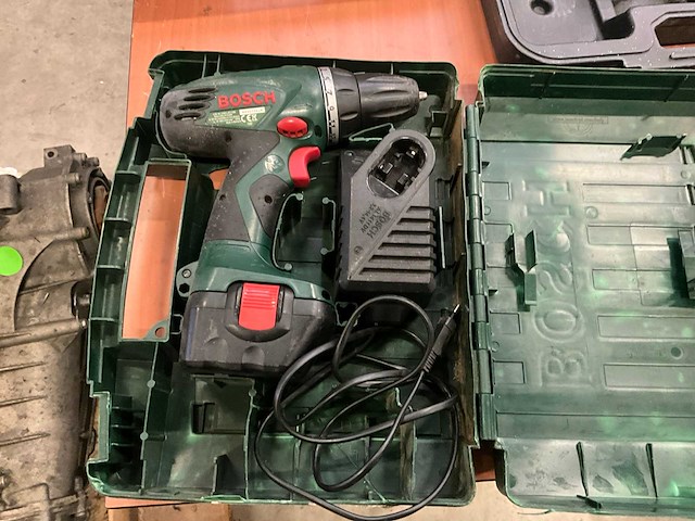 Bosch / hitachi boormachine (3x) - afbeelding 4 van  5