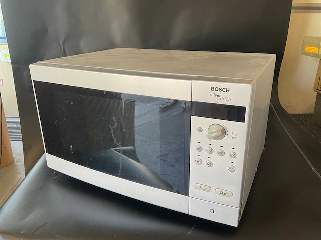Bosch hmt843c/01 magnetron - afbeelding 1 van  3