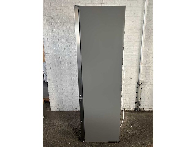 Bosch kge398ibp - serie 6 - koel-vriescombinatie - afbeelding 1 van  2
