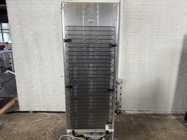 Bosch kge49aica - koel-vriescombinatie - afbeelding 2 van  3