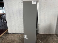 Bosch kge49aica - koel-vriescombinatie - afbeelding 1 van  3