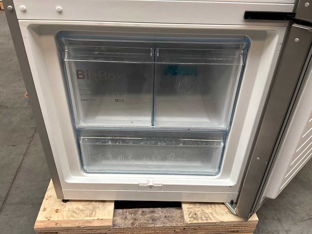 Bosch kge58bi40 09 koelkast - afbeelding 8 van  10