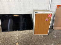 Bosch kir18a21 koelkast | hisense 55a6ktuk televisie - afbeelding 1 van  4